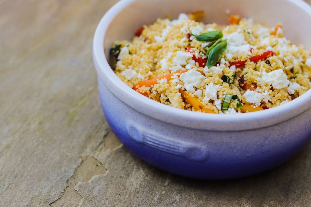 Couscous-Salat lecker, einfach und schnell: Der ultimative Couscous Salat mediterran mit Feta Beilage !